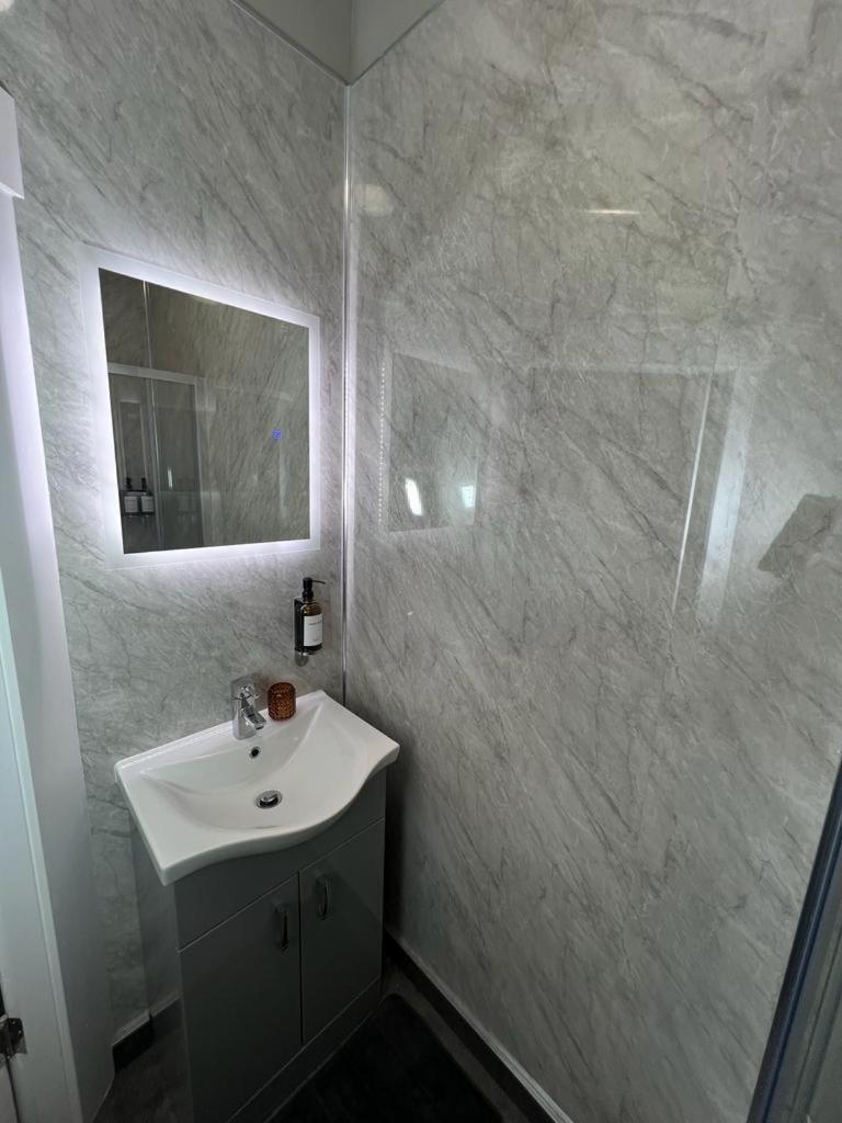 No 6 Lansdowne Apartment Portrush Room photo